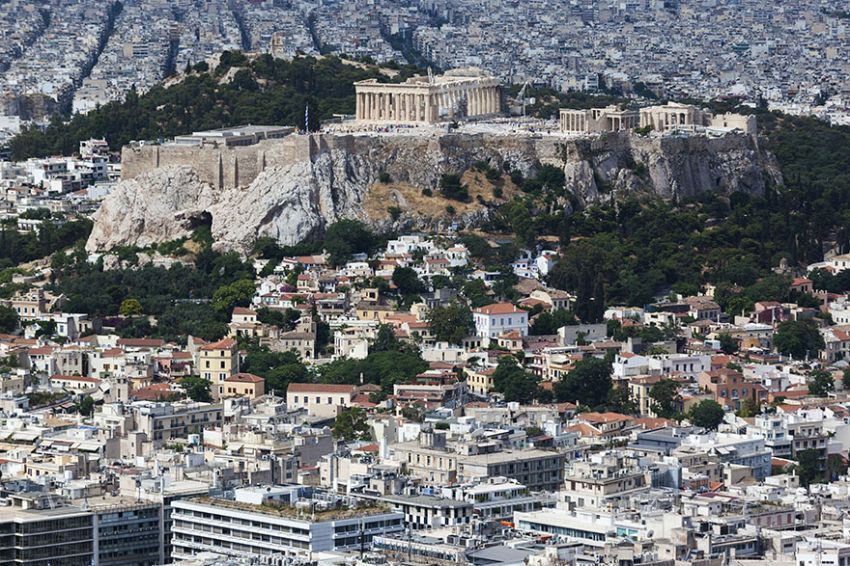 Acropolis dari kejauhan