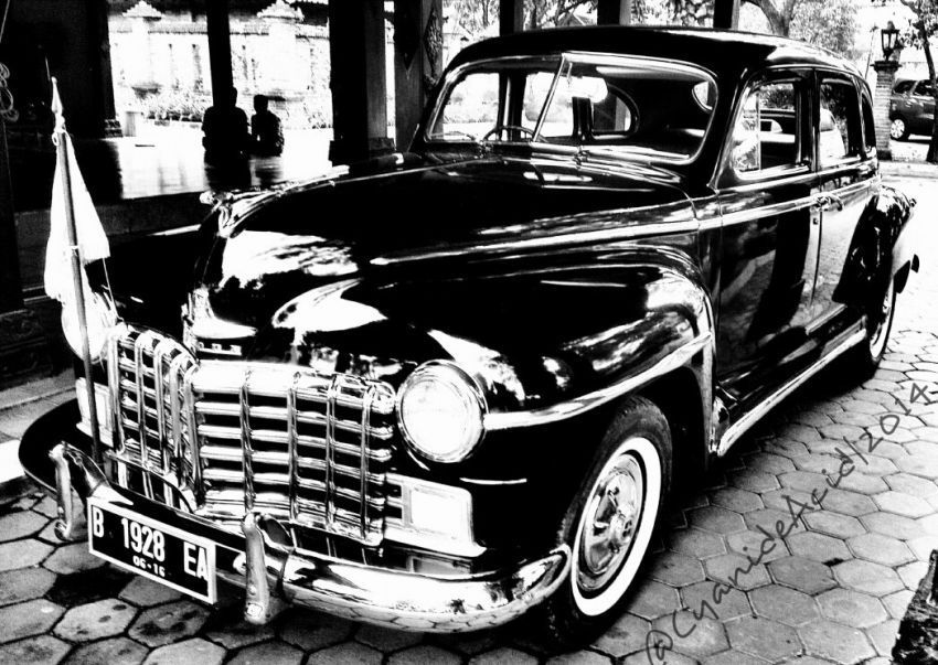 Kreasi efek BW dan HDR dengan aplikasi Camera360