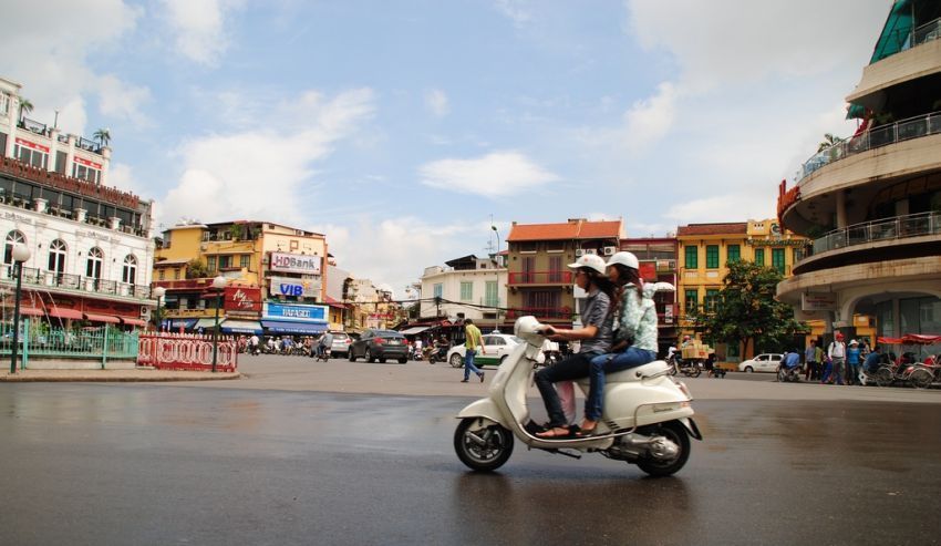 Cewek harus bisa naik motor!