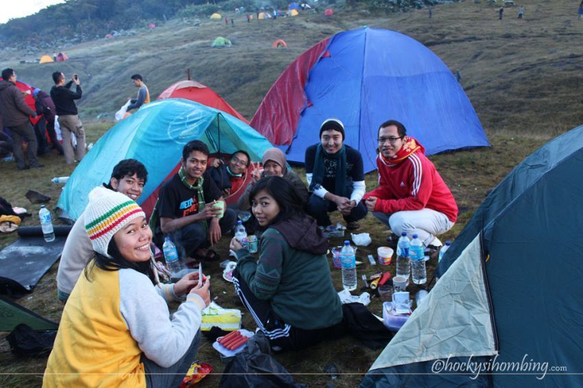 Mudah bergaul dengan orang baru