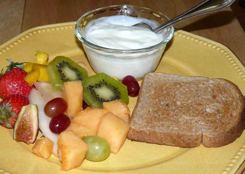 Makan makanan sehat