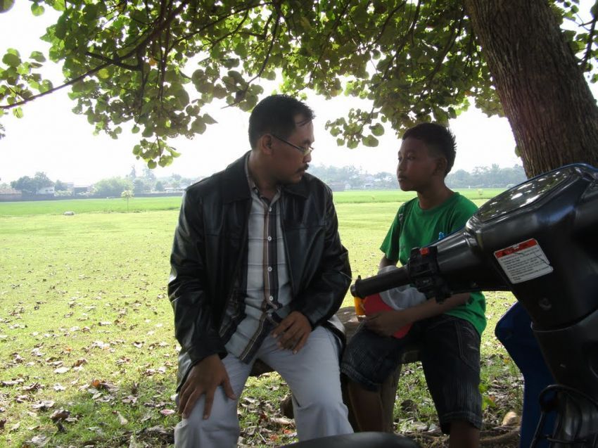 Kamu nanti yang bener ngurus rumah