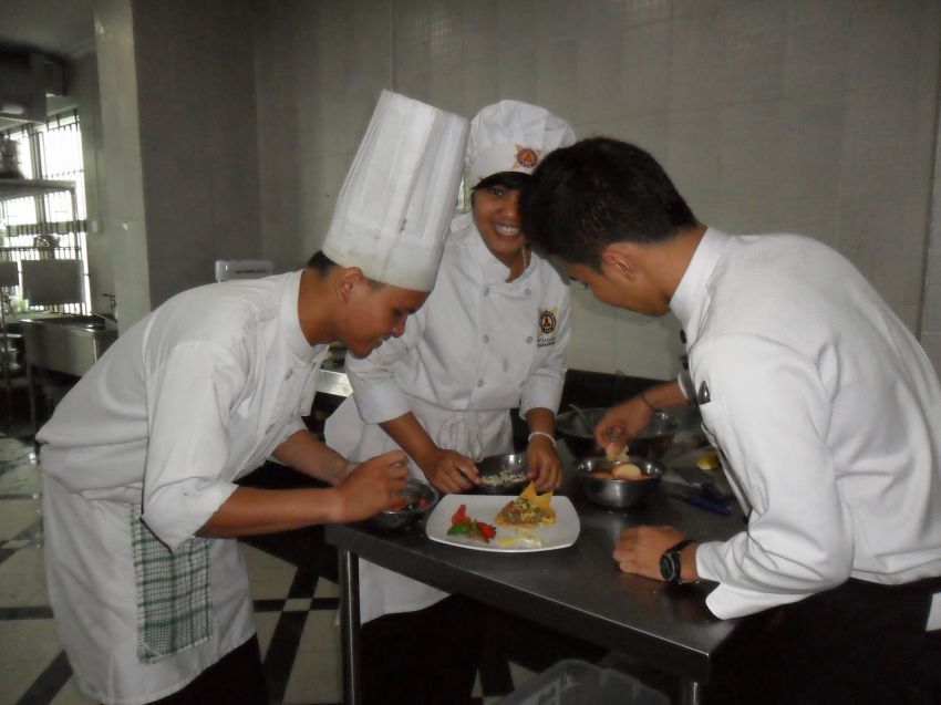 Dapat pengalaman kerja