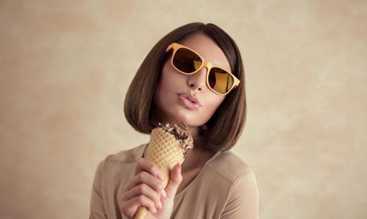 traktir makan es krim