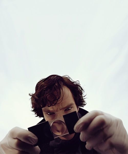 Sherlock Holmes dan suryakantanya