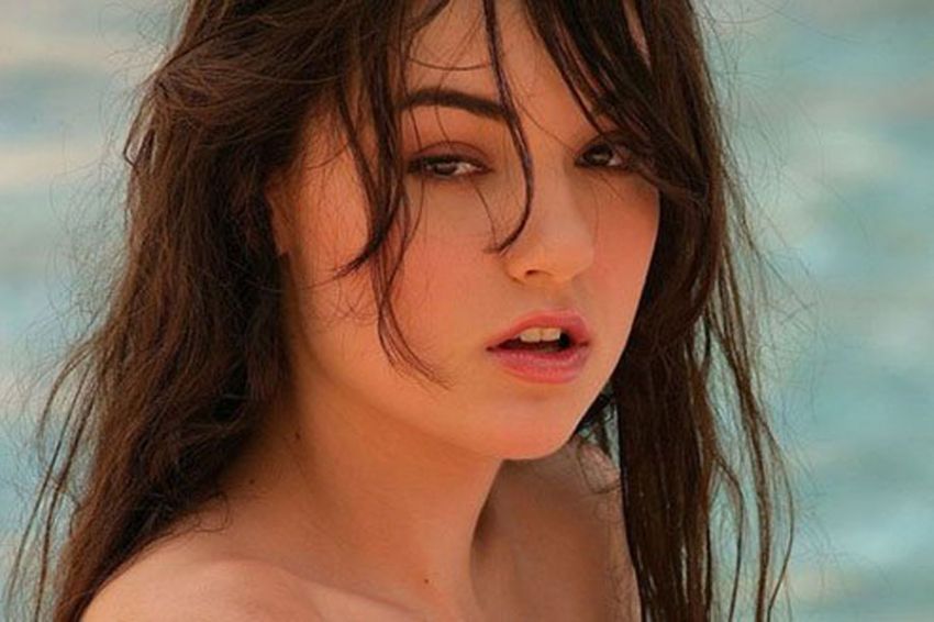 Sasha Grey, mantan bintang film porno ternama