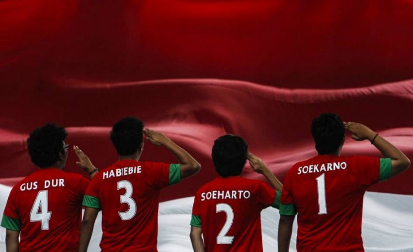 Memberi nyawa Image Credit: BOLA / ARIEF BAGUS PRASETIYO