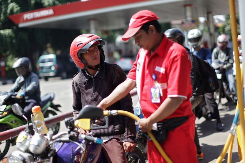 Harga bensin masih aja mahal, padahal udah subsidi