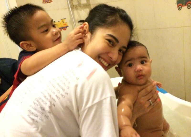 Bekerja menjadi ibu rumah tangga yang teladan