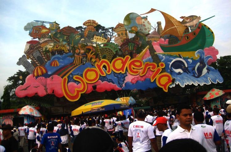 Wonderia Semarang