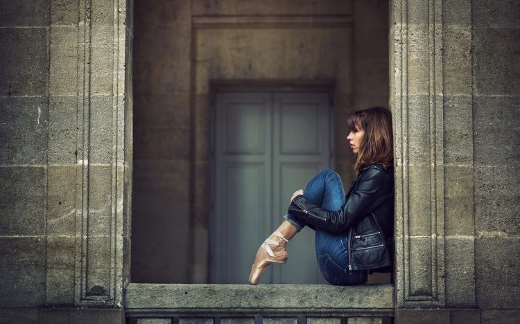 building-girl-mood-hd-wallpaper