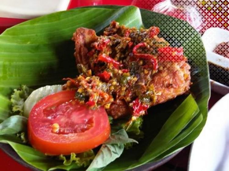 ayam penyet joko solo
