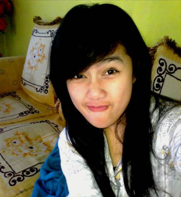Ingka Amelia, 20, Padang