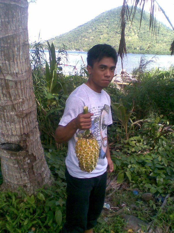 Firman, 24, Ternate