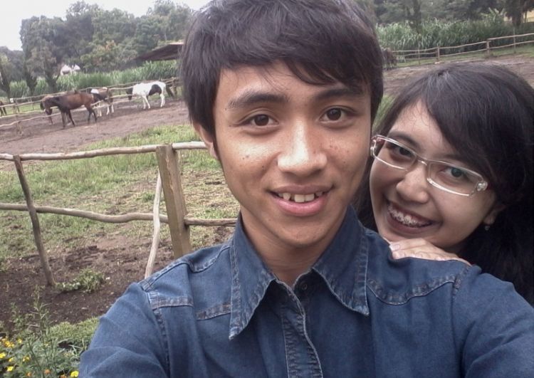 Ria, 20, Bandung
