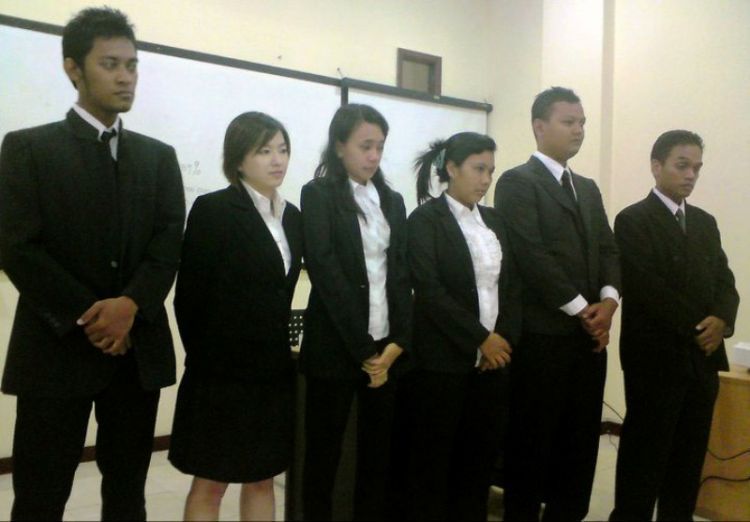 syarat sidang skripsi skor TOEFL harus tinggi