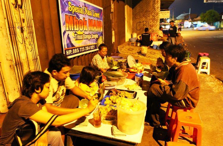Tiada yang lebih nikmat dari kuliner malam