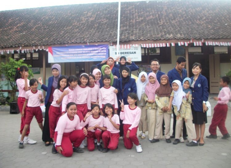 Ngajar anak SD beneran