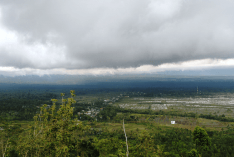 Pemandangan Gunung Sawur (dok. pribadi)