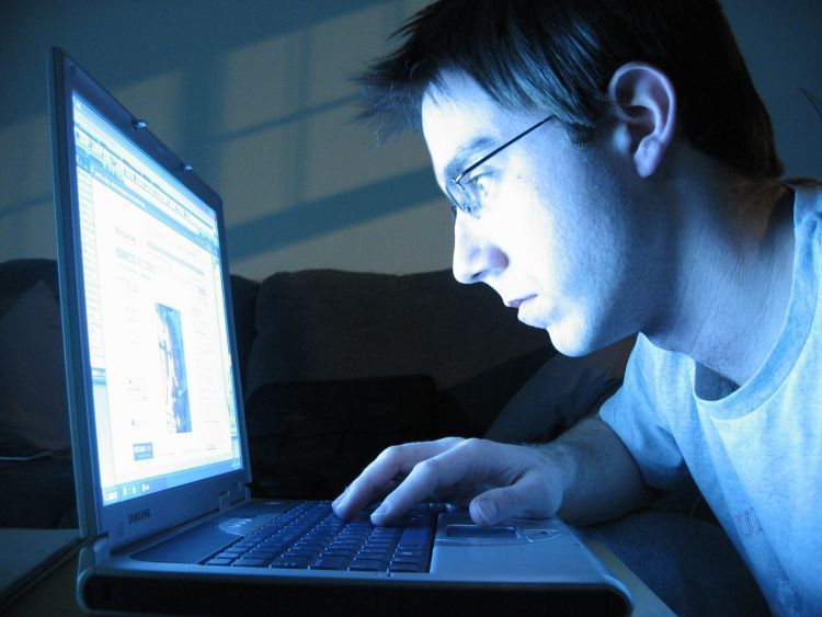 Berhentilah mengkonsumsi konten porno