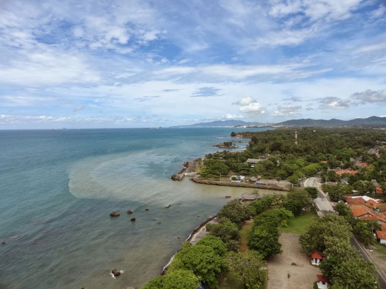mercusuar cikoneng anyer
