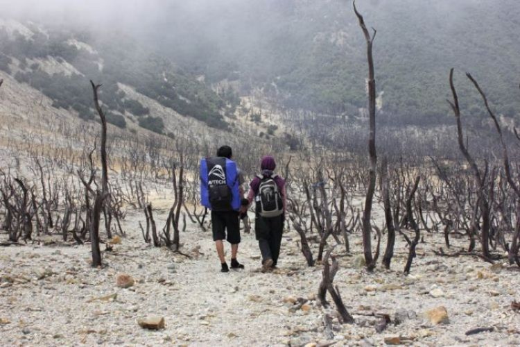 Gak sekadar muncak, karena dia juga belajar