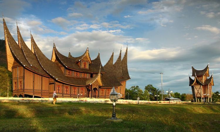 Istano Basa Pagaruyuang