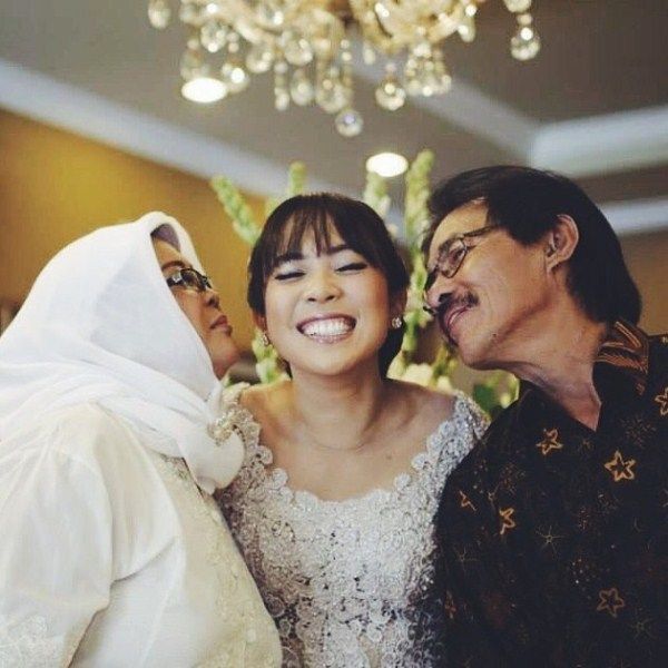 Selalu berusaha melakukan yang terbaik untuk ornagtua