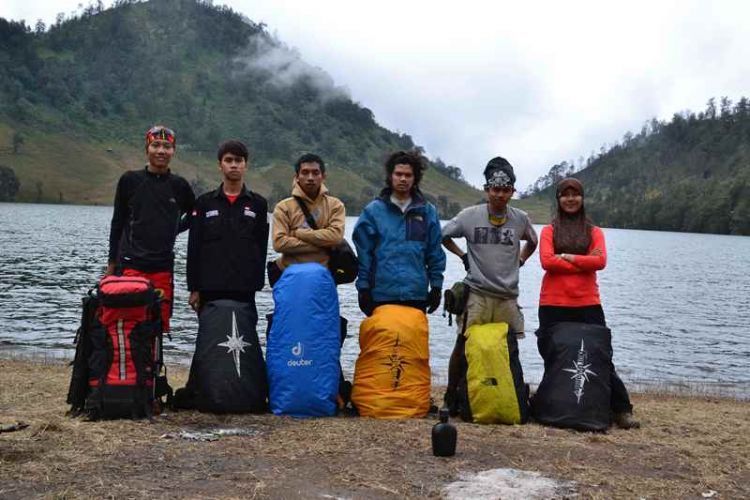 Mendaki gunung itu bebas, tapi bertanggungjawab.