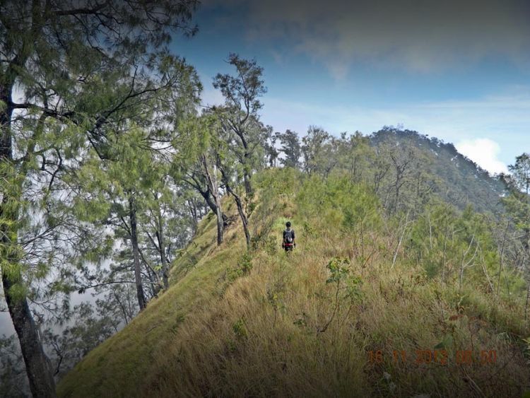 Mendaki Gunung WIlis via Kare, Madiun