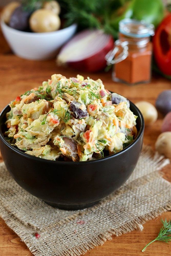 Singkirkan semua gorengan, ganti dengan potato salad yang segar