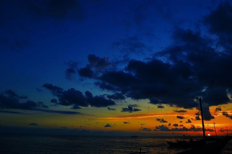 Senja di Pantai Banyutowo