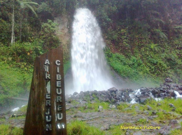 Cibereum Waterfall