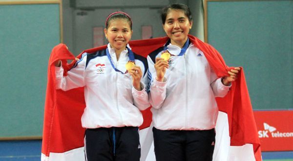 Greysia Polli/Nitya Krishinda Maheswari saat ,meraih medali emas Asian Games 2014