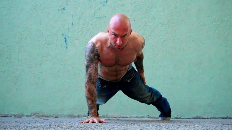 One arm pushup