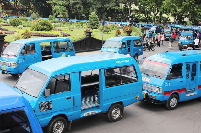 Angkotnya bagus kaaan?