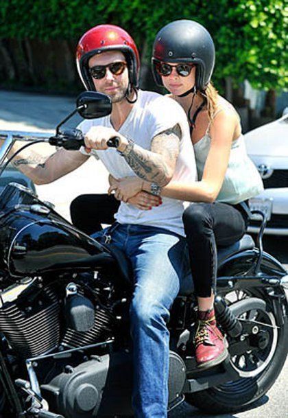 66+ Gambar Romantis Naik Motor Terbaik