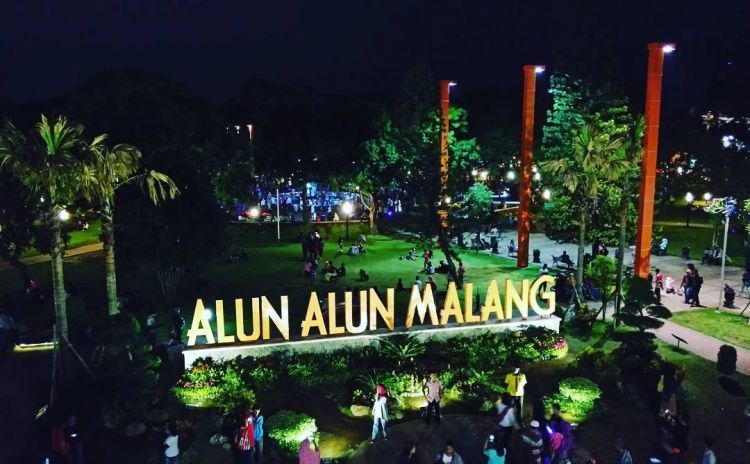 Wajah Baru Alun-Alun Malang. Credit to @ikaprasetyawan