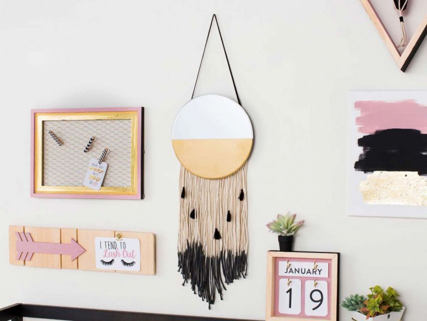 Dekorasi boho gantungan dengan cermin
