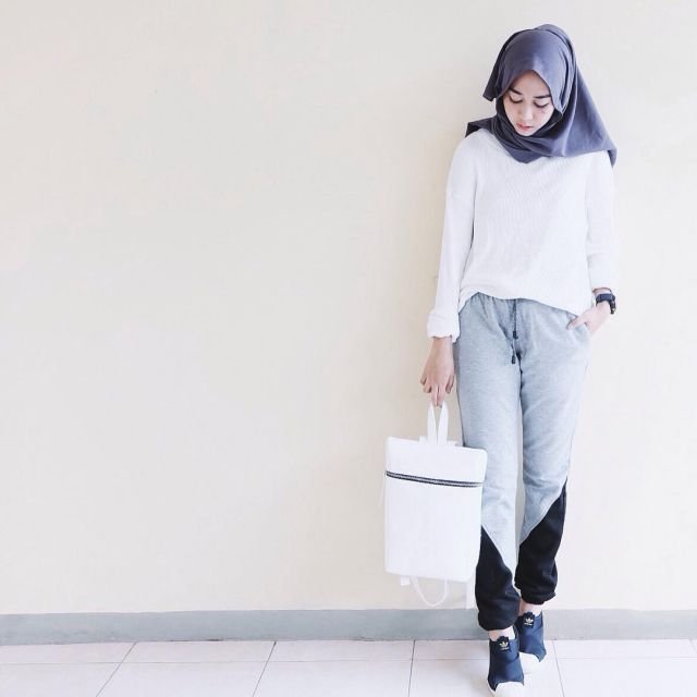 Sweat Pants HOTD by Intan Khasanah