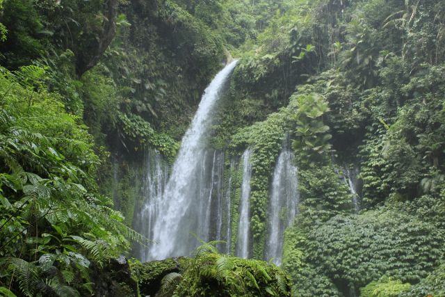 Air Terjun Tiu Kelep