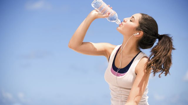 GirlDrinkingWater945x5321.jpg