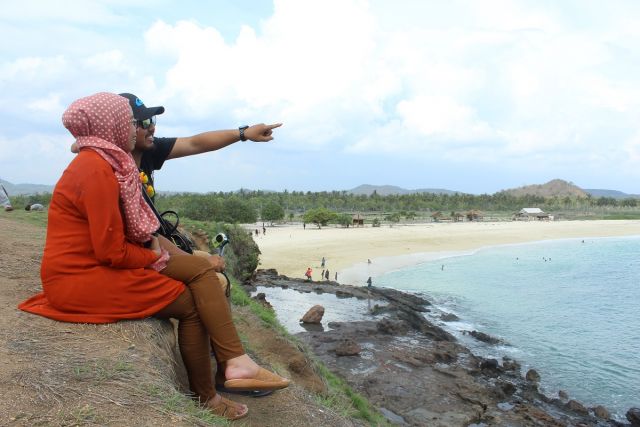 Pantai Tanjung Aan Lombok