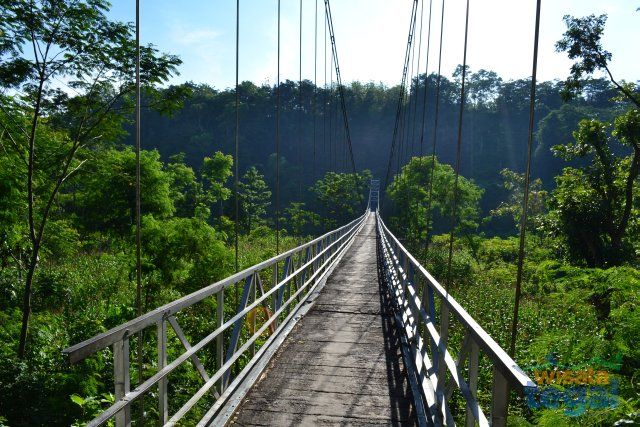 Jembatan Gantung Danawarih