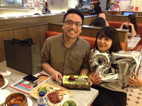 Surprisenya di restaurant, sekalian makan