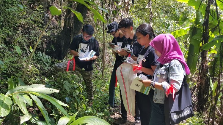 kamu bisa cantumkan pengalaman magang di NGO atau volunteering.
