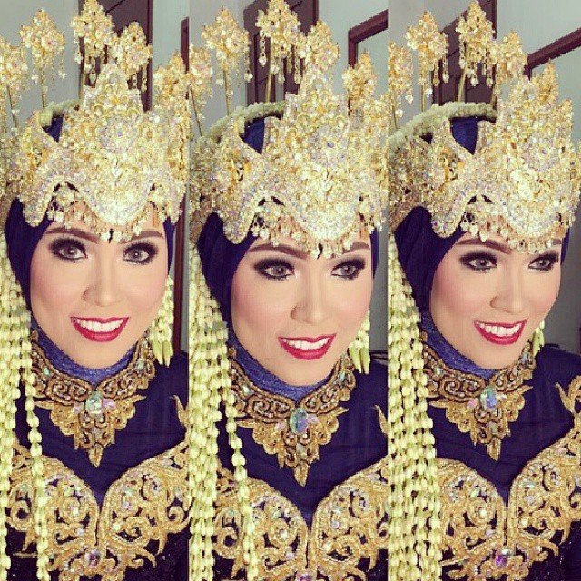 busana pengantin sesuai adat