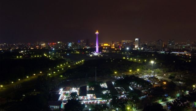 Monas Di Malam Hari