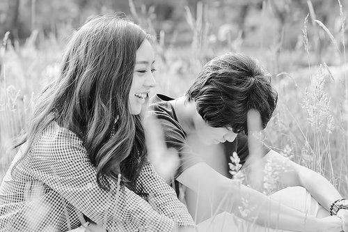 Tak Perlu Muluk-Muluk. Kamu Tak Perlu Tunggu Pria Ada di Puncak