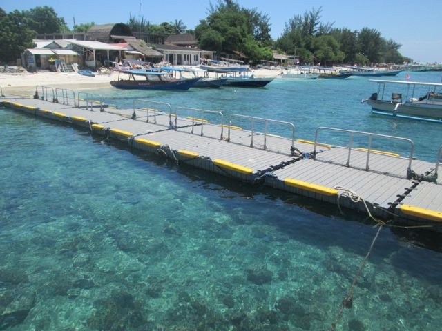 Gili Trawangan yang berair jernih